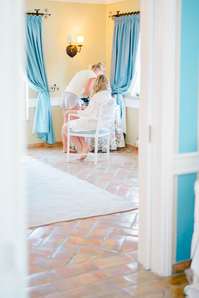 preparação da noiva.
fotografia de casamento